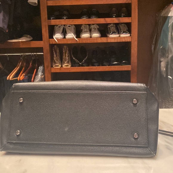 A classy Celine bag. AUTHENTIC - Picture 4 of 6